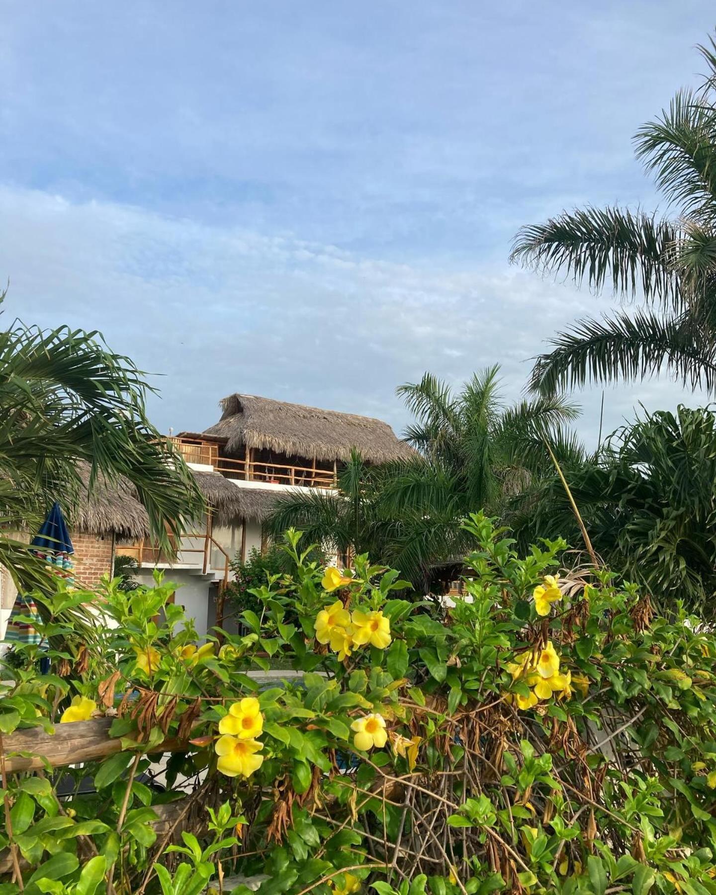 Hotel El Risco Cuatunalco Bagian luar foto